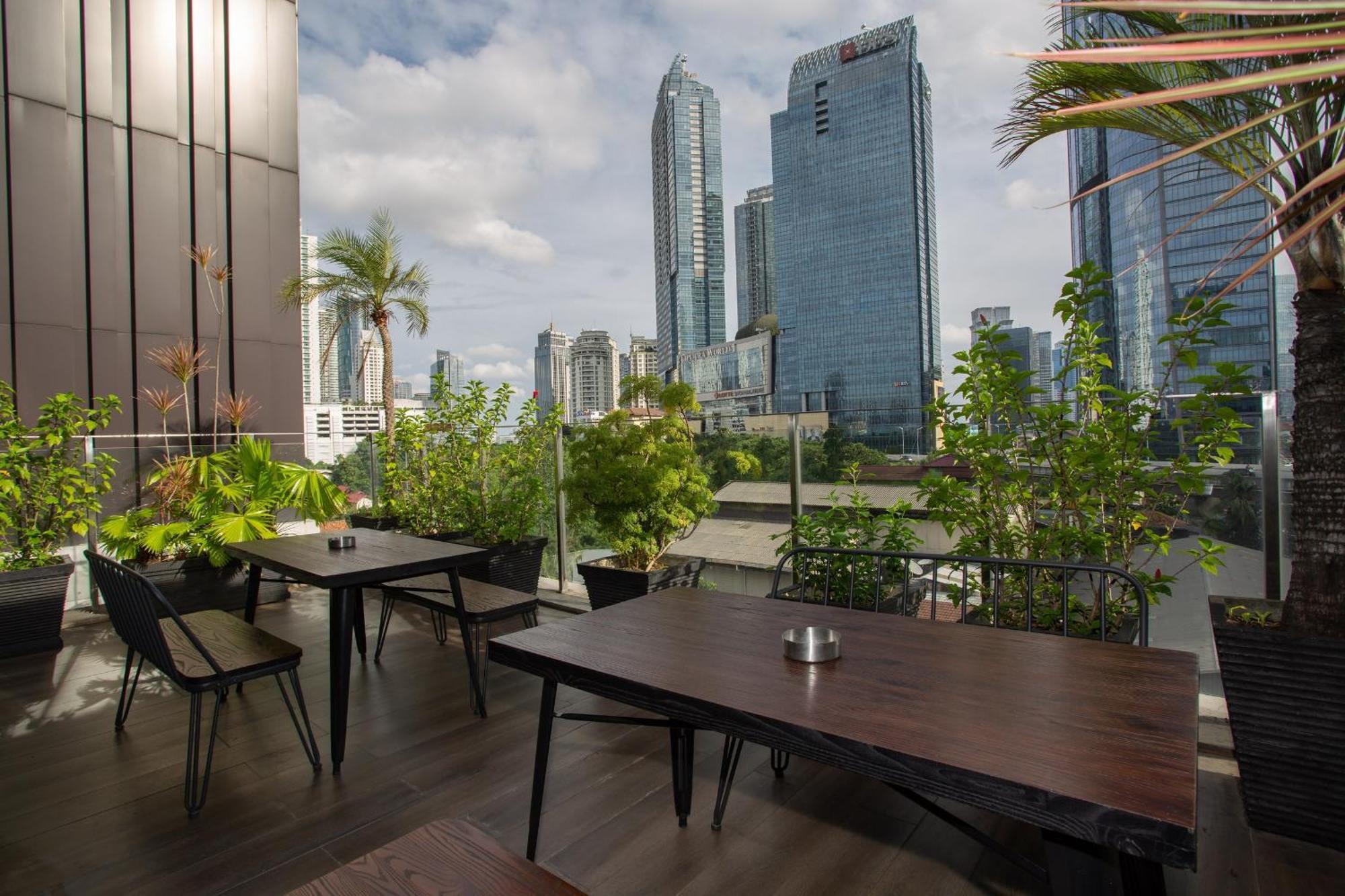 Avissa Hotel