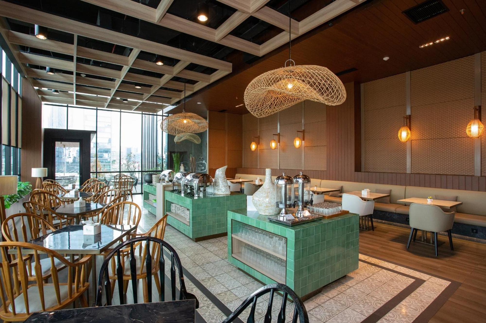 Hotel Avissa 3*